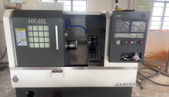 CNC turning equipment used for paper machine components